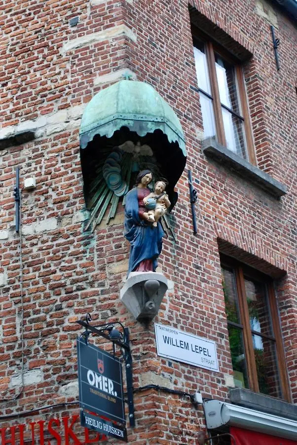 Апартаменты Historical Miniature House In The Heart Of Антверпен
